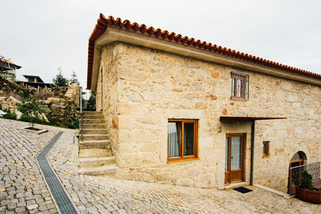 セヴェル・ド・ヴォウガ Vougaldeias Casa Da Tulhaゲストハウス エクステリア 写真